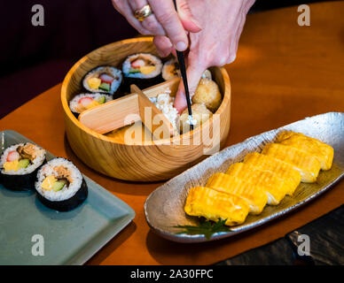 Workshop: Vorbereitung einer Bento Box in Izunokuni, Japan Stockfoto