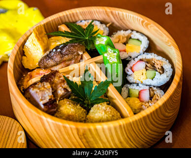 Workshop: Vorbereitung einer Bento Box in Izunokuni, Japan Stockfoto