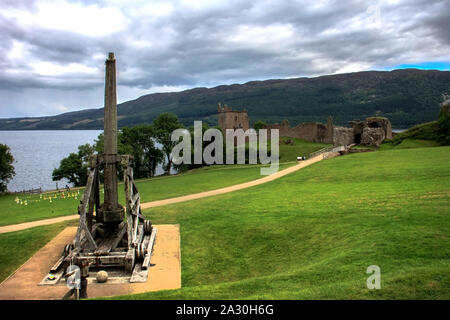 Urquhart Castle Loch Ness in den Highlands von Schottland. Inverness, Inverness-shire. Stockfoto
