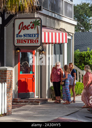 Menschen, Restaurant in Fernandina Beach auf Amelia Island, Florida Stockfoto