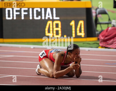 Salwa Eid Naser von Bahrain reagiert während der Frauen 400 m - IAAF Leichtathletik WM bei Khalifa International Stadium in Doha. Credit: SOPA Images Limited/Alamy leben Nachrichten Stockfoto