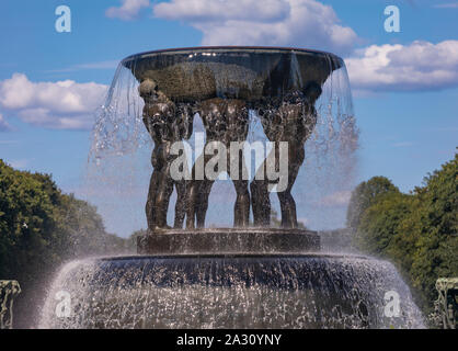 OSLO, NORWEGEN - Brunnen, Vigeland Skulptur, in Frogner Park. Stockfoto