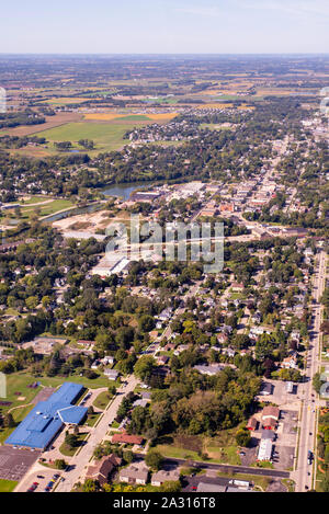 Luftaufnahme des schönen, historischen Stoughton, Wisconsin, USA. Stockfoto