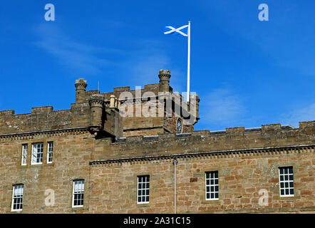 Schottische Saltire fliegen an Culzean Castle Ayrshire, Schottland Stockfoto