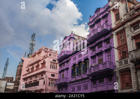Altes farbenfrohes Gebäude des berühmten Gawalmandi Lahore. Eines der besten Reiseziele in Lahore. Stockfoto