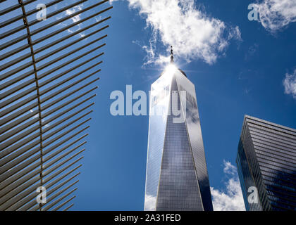 Das One World Trade Center ab dem Oculus, Manhattan, New York City, USA gesehen. Stockfoto