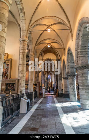 Innenraum der Sint-Jacobskerk in Gent, Belgien Stockfoto