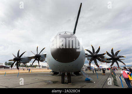 ABBOTSFORD, BC, Kanada - 11.August 2019: Deutsche Luftwaffe Airbus A 400 statische Anzeige an der Abbotsford International Airshow. Stockfoto