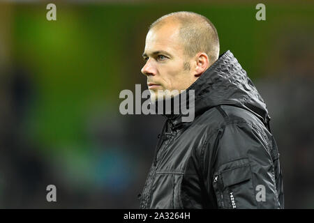 Groningen, Nederland. 04 Okt, 2019. GRONINGEN 04-10-2019, Fußball, niederländischen Eredivisie, Hitachi Kapitalmobilität Stadion, Saison 2019-2020, FC Groningen Trainer Danny Buijs während des Spiels FC Groningen - RKC Waalwijk 3-0 Credit: Pro Schüsse/Alamy leben Nachrichten Stockfoto