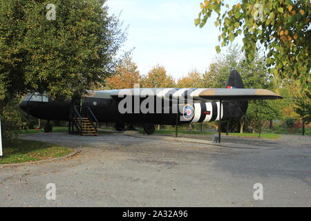 Breville, Normandie 09/10/2017. Pegasus Bridge. Ranville Friedhof in Normandie ist die letzte Ruhestätte von vorwiegend britische Soldaten getötet Stockfoto