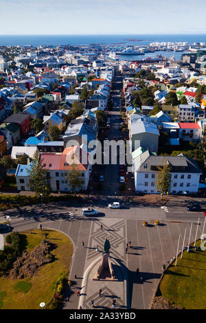 Blick von oben der Hallgrimskirkja Stockfoto