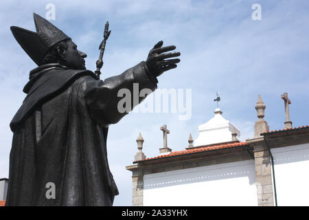 Braga, Portugal - Statue von Dom Frei Bartolomeu dos Martyres Erzbischof von Braga 1559 - 1581 Stockfoto