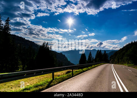 Straße auf dem Feldberg im Schwarzwald Stockfoto