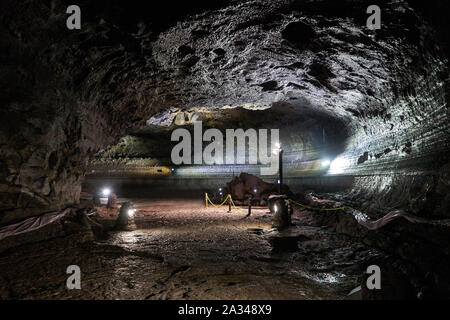 Manjanggul ist eines der schönsten Lava Tunnel in der Welt und als UNESCO Weltnaturerbe ernannt. Jeju Island, South Korea. Stockfoto