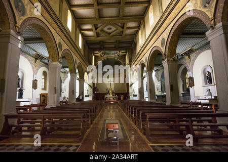 Plovdiv, Bulgarien - 23. Juni 2019: das Innere von Saint Luis, Katholische Kathedrale in Plovdiv (Bulgarien) ohne Menschen Stockfoto