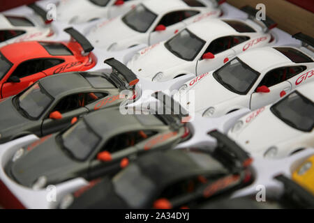Spielzeug Porsche 911 GT3 RS Sportwagen. Stockfoto