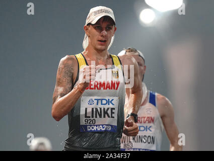 Doha, Katar. 05 Okt, 2019. Athletik, Weltmeisterschaft, Wm, Corniche IAAF: 20 km Walking: Christopher Linke aus Deutschland im Wettbewerb. Quelle: Michael Kappeler/dpa/Alamy leben Nachrichten Stockfoto