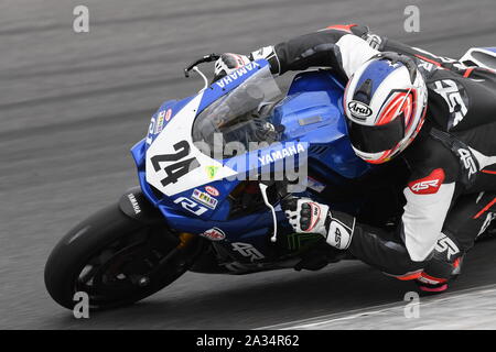 Superbike Matt Tooley, Yamaha RZF-R1. Australische Superbike Championship Runde 6 - Samstag Qualifying 2 Phillip Island Grand Prix Circuit, Victoria Stockfoto