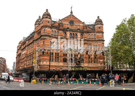 Palace Theatre Gebäude aus rotem Backstein im Theaterviertel West End, London, Vereinigtes Königreich Stockfoto