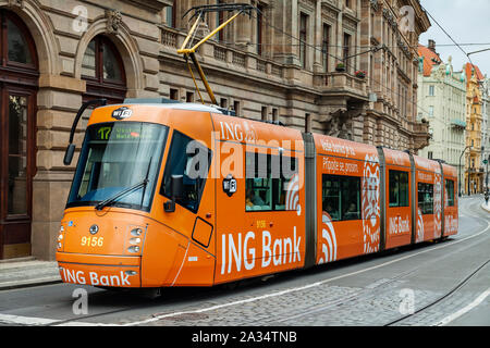 Straßenbahn in Prag, Tschechien. Stockfoto