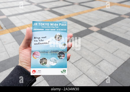 Tokio, Japan, Mai 1, 2019, Mensch, JR Tokyo weiten Pass, ist Discount Pass in Tokio zu verwenden und Kanto-region Stockfoto