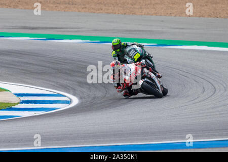 Chang International Circuit, Buriram, Thailand. 5. Okt, 2019. MotoGP Thailand, qualifizierender Tag Tag; Takaaki Nakagami, Cal Crutchlow Credit: Aktion plus Sport/Alamy leben Nachrichten Stockfoto