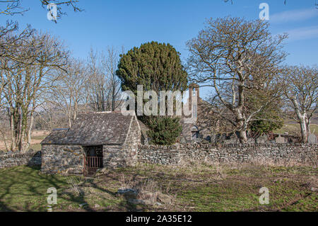 St Cynhaearn's Kirche, Ynyscynhaearn, eine redundante Kirche in einer isolierten Position auf einer ehemaligen Insel in Llyn Ystumllyn, Pentrefelin, Gwynedd Stockfoto