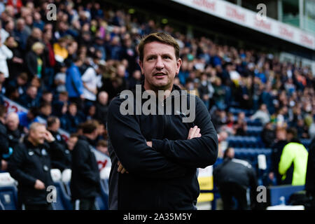 Preston, Großbritannien. 05. Okt 2019. Barnsley manager Daniel Stendel, bevor der Himmel Wette Championship Match zwischen Preston North End und Barnsley im Deepdale, Preston am Samstag, den 5. Oktober 2019. (Credit: Andy Whitehead | MI Nachrichten) das Fotografieren dürfen nur für Zeitung und/oder Zeitschrift redaktionelle Zwecke verwendet werden, eine Lizenz für die gewerbliche Nutzung Kreditkarte erforderlich: MI Nachrichten & Sport/Alamy leben Nachrichten Stockfoto