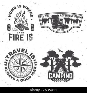 Satz von outdoor adventure quotes Symbol. Vektor. Konzept für Hemd oder Logo, Print, Stempel oder T-Stück. Vintage Design mit Wanderschuhen, camping Zelt, Lagerfeuer, Kompass und Wald Silhouette. Stock Vektor