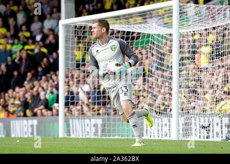 Norwich, UK. 04 Okt, 2019. Michael McGovern von Norwich City während der Premier League Match zwischen Norwich City und Aston Villa an der Carrow Road am 5. Oktober 2019 in Norwich, England. (Foto von Matt Bradshaw/phcimages.com) Credit: PHC Images/Alamy leben Nachrichten Stockfoto