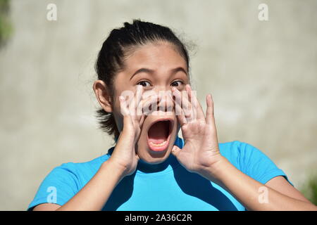 Eine junge asiatische Frau Schreien Stockfoto