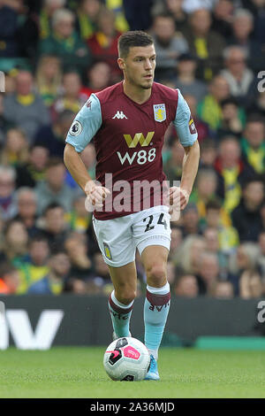 Norwich, UK. 04 Okt, 2019. Frederic Guilbert von Aston Villa In der Premier League Match zwischen Norwich City und Aston Villa an der Carrow Road am 5. Oktober 2019 in Norwich, England. (Foto von Matt Bradshaw/phcimages.com) Credit: PHC Images/Alamy leben Nachrichten Stockfoto