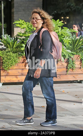Nadia Sawalha außerhalb ITV Studios mit: Nadia Sawalha Wo: London, Vereinigtes Königreich, wenn: 5. Sep. 2019 Credit: Rocky/WENN.com Stockfoto