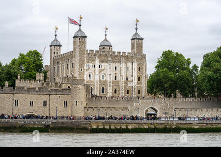 London, UK, 28. Juli 2019. Der Tower von London, offiziell Her Majesty's Royal Palace und Festung der Tower von London Stockfoto
