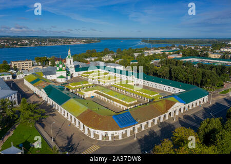 Gostiny Dvor in der alten Stadt von Kostroma Stockfoto