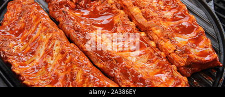 Leckere Spareribs auf dem Grill Stockfoto