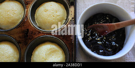 Frisch gebackene Mais Muffins mit Trauben Gelee Stockfoto