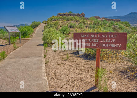 Schild am Eintrag Trail Der tuzigoot Ruinen, Tuzigoot National Monument, Clarkdale, California, United States Stockfoto