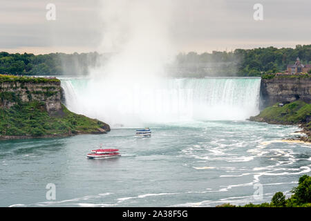 Die Niagara Fälle von der kanadischen Seite Ontario Stockfoto