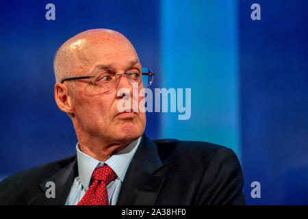 Hank Paulson bei der Clinton Global Initiative. Henry Merritt 'Hank' Paulson Jr. war von 2006 bis 2009 der 74. US-Finanzminister. Von Goldman Sachs kommend, war er maßgeblich am „Too-Big-to-Fail“-Finanzrettungsplan beteiligt. Stockfoto