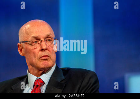 Hank Paulson bei der Clinton Global Initiative. Henry Merritt 'Hank' Paulson Jr. war von 2006 bis 2009 der 74. US-Finanzminister. Von Goldman Sachs kommend, war er maßgeblich am „Too-Big-to-Fail“-Finanzrettungsplan beteiligt. Stockfoto