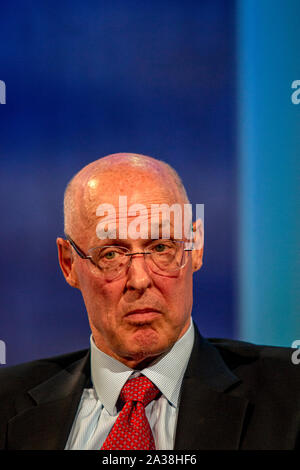 Hank Paulson bei der Clinton Global Initiative. Henry Merritt 'Hank' Paulson Jr. war von 2006 bis 2009 der 74. US-Finanzminister. Von Goldman Sachs kommend, war er maßgeblich am „Too-Big-to-Fail“-Finanzrettungsplan beteiligt. Stockfoto