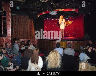 Frau Jo Jo ist eine berühmte burleske Veranstaltungsort und Night Club als einen Ort in Tom Cruise Film Eyes Wide Shut. Stockfoto