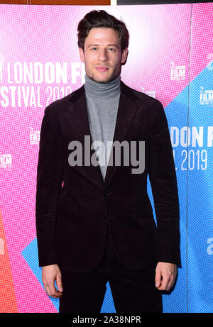 James Norton die Teilnahme an der Premiere von Herr Jones, als Teil des BFI London Film Festival, das Curzon Mayfair in London. Stockfoto