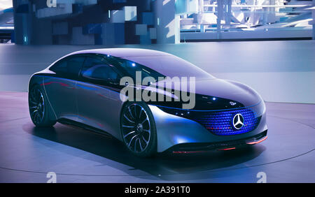 FRANKFURT, Deutschland - Sep 22.09.2019: Mercedes Benz Vision EQS Luxus elektrische Konzeptfahrzeug reveiled auf der Frankfurter Automobilausstellung IAA 2019. Stockfoto