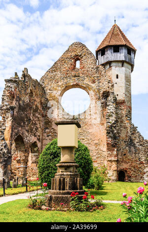 Carta, Sibiu. Die Ruinen der mittelalterlichen Zisterzienser-Abtei in Siebenbürgen, Rumänien. Stockfoto