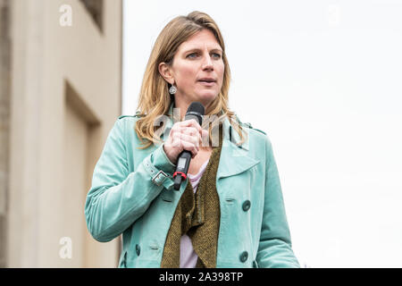 Maja Göpel von Wissenschaftlern für die Zukunft sprach an einem Freitag für zukünftige Kundgebung in Berlin, Deutschland 2019. Stockfoto