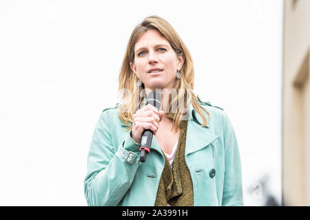 Maja Göpel von Wissenschaftlern für die Zukunft sprach an einem Freitag für zukünftige Kundgebung in Berlin, Deutschland 2019. Stockfoto