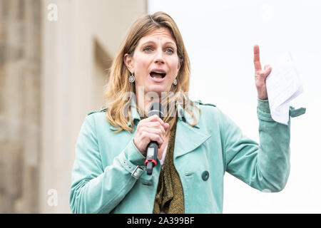 Maja Göpel von Wissenschaftlern für die Zukunft sprach an einem Freitag für zukünftige Kundgebung in Berlin, Deutschland 2019. Stockfoto