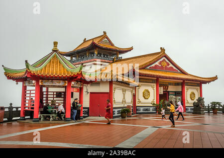 PAHANG, MALAYSIA - Dezember 18, 2018: Pagode in Chin Swee Tempel, Genting Highlands. Es ist eine berühmte Touristenattraktion in der Nähe von Kuala Lumpur. Stockfoto